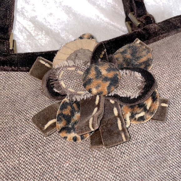 Beautiful embellished handbag - Picture 2 of 6